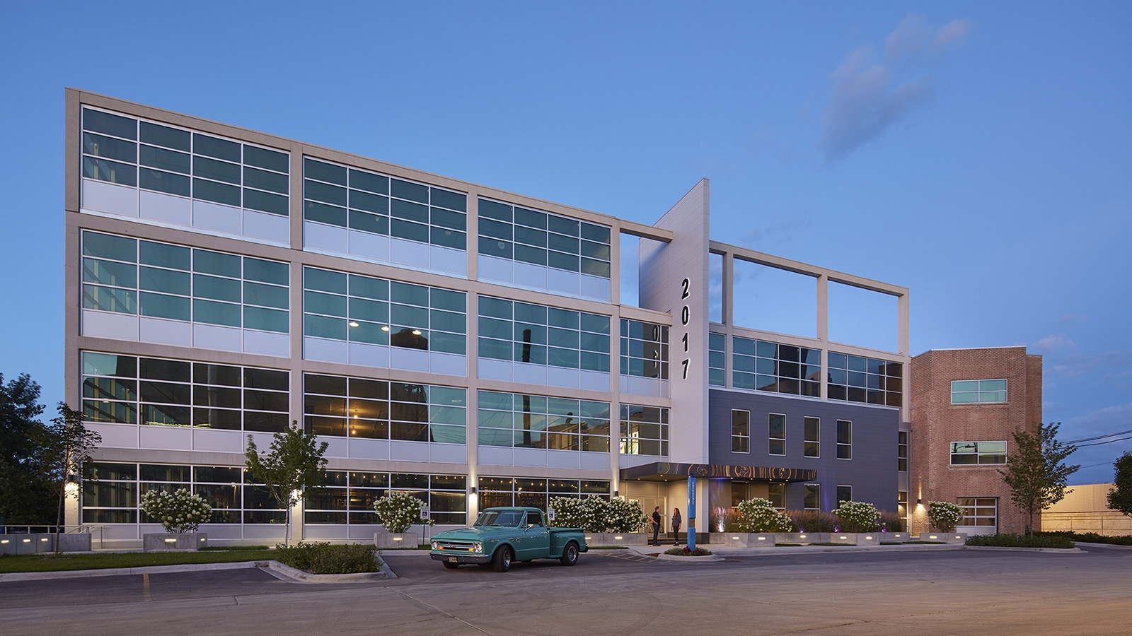 Exterior photo of 2017 N Mendell
